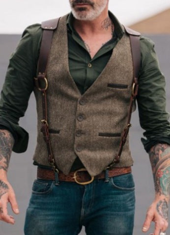 Trendy leather vest for men with practical pockets Lune London