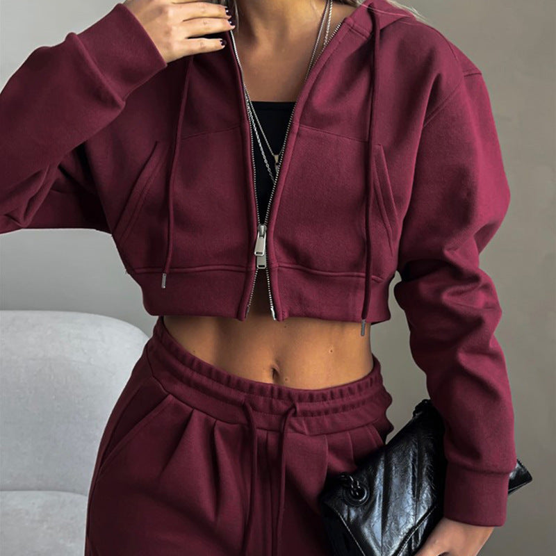 Women's Cropped Hoodie and Comfortable Jogging Pants Set Lune London