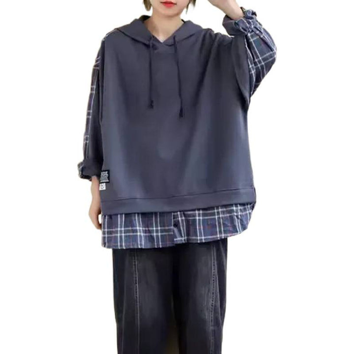 Women's hoodie with casual checkered appliqué and soft inner lining Chic & Stil