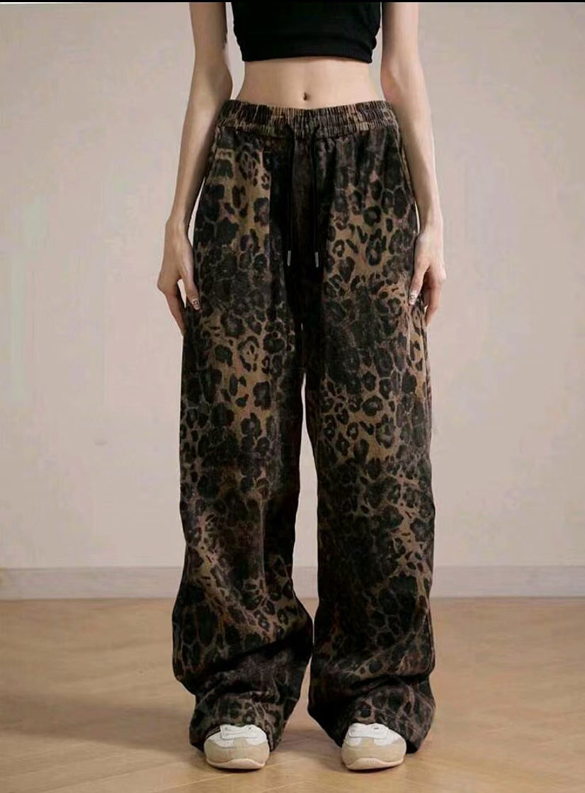 Casual palazzo pants for women with trendy leopard print and high waist Lune London