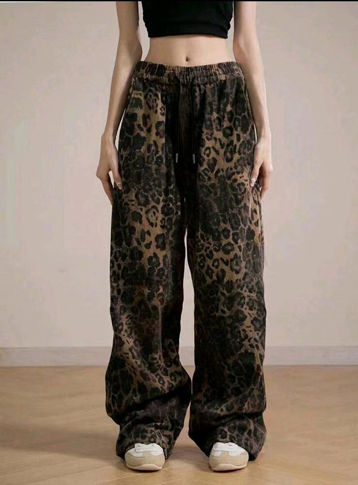 Casual palazzo pants for women with trendy leopard print and high waist Lune London