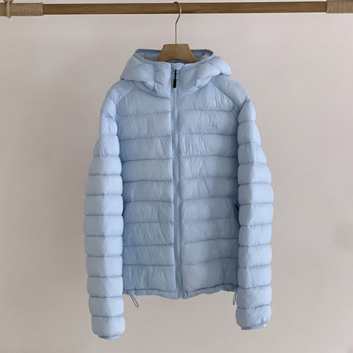 Ladies ultralight down jacket with removable hood and elastic hem Lune London