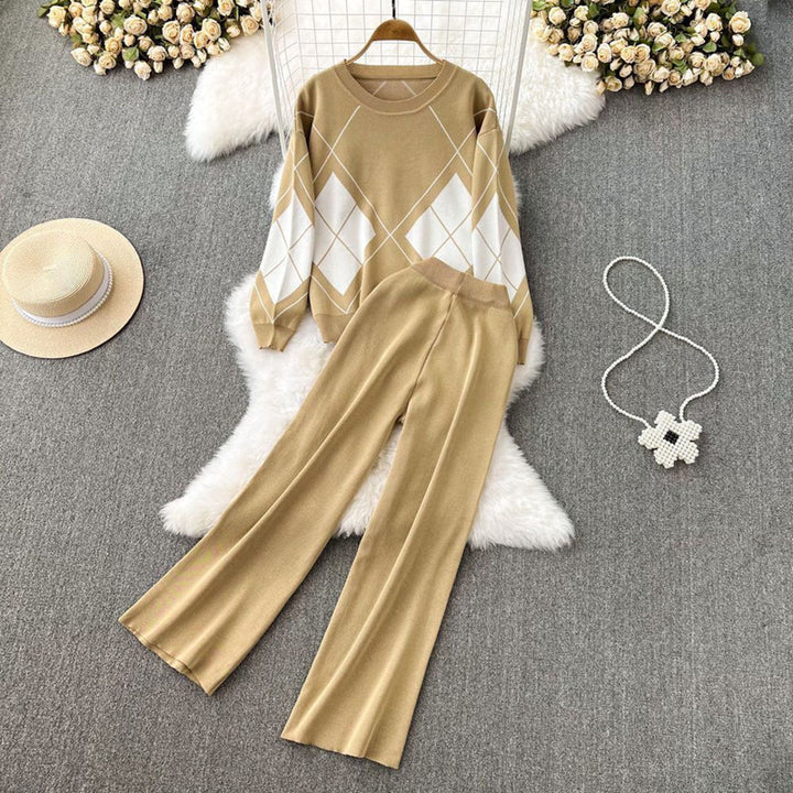 Elegant knit loungewear set for women with diamond pattern and wide leg Lune London