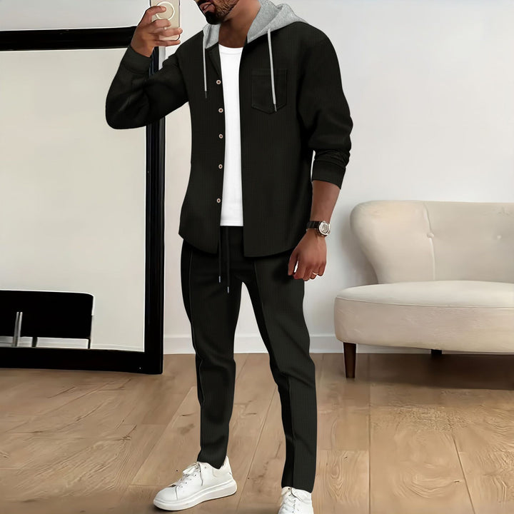 Leisure suit for men with button-up top and casual hood Lune London