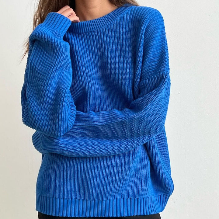 Casual knit sweater for women with structured fabric Lune London