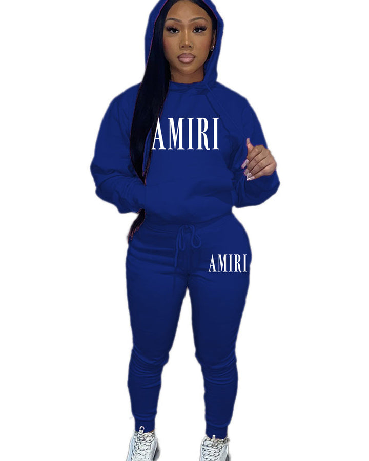 Ladies jogging suit with modern logo Lune London
