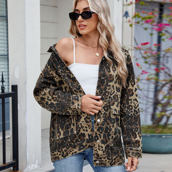 Oversized denim jacket for women with a modern leopard design and a casual fit Lune London