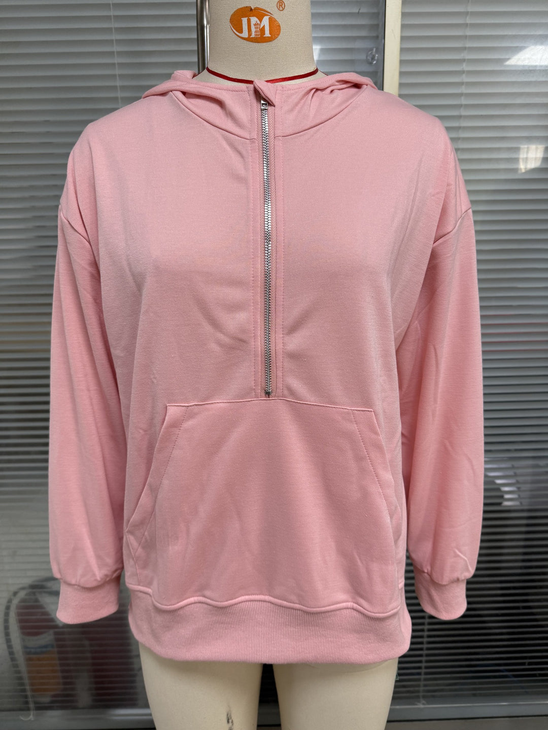 Women's hoodie with full zip and pockets Lune London