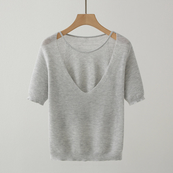 Casual V-neck knitted sweater for women with short sleeves Lune London