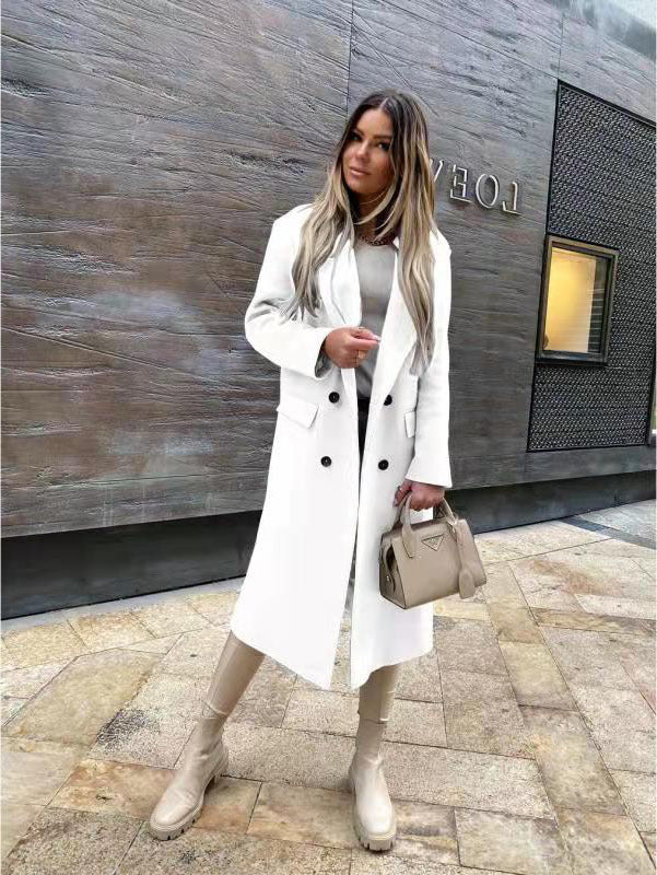 Ladies elegant and timeless wool coat with double breasted Lune London