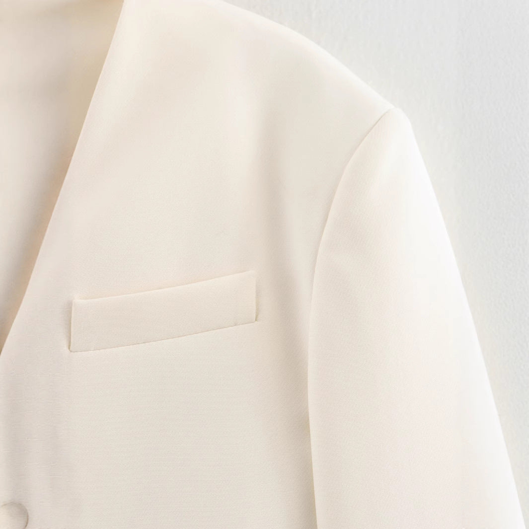 Ladies elegant blazer with classic lapels Lune London