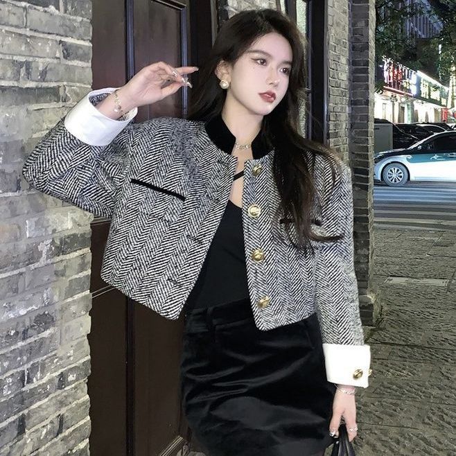 Dame Design-vest with contrasting collar and high-quality buttons Lune London