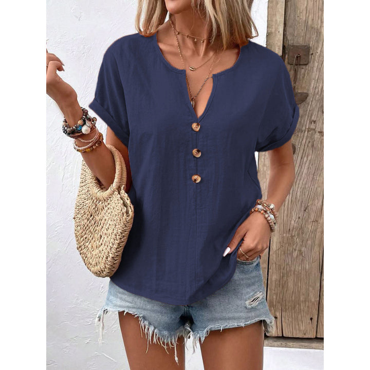 Casual blouse for women with button placket and round collar Lune London