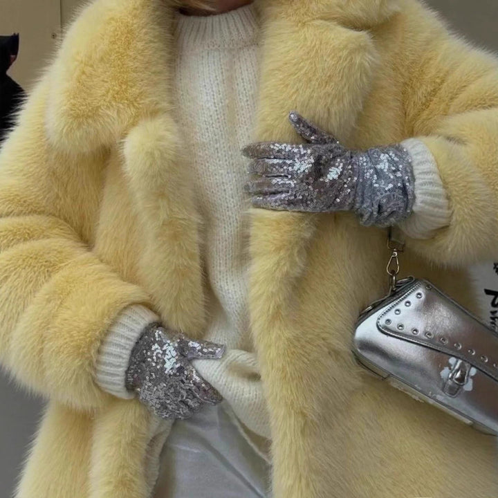 Elegant women's oversized coat in faux fur Lune London