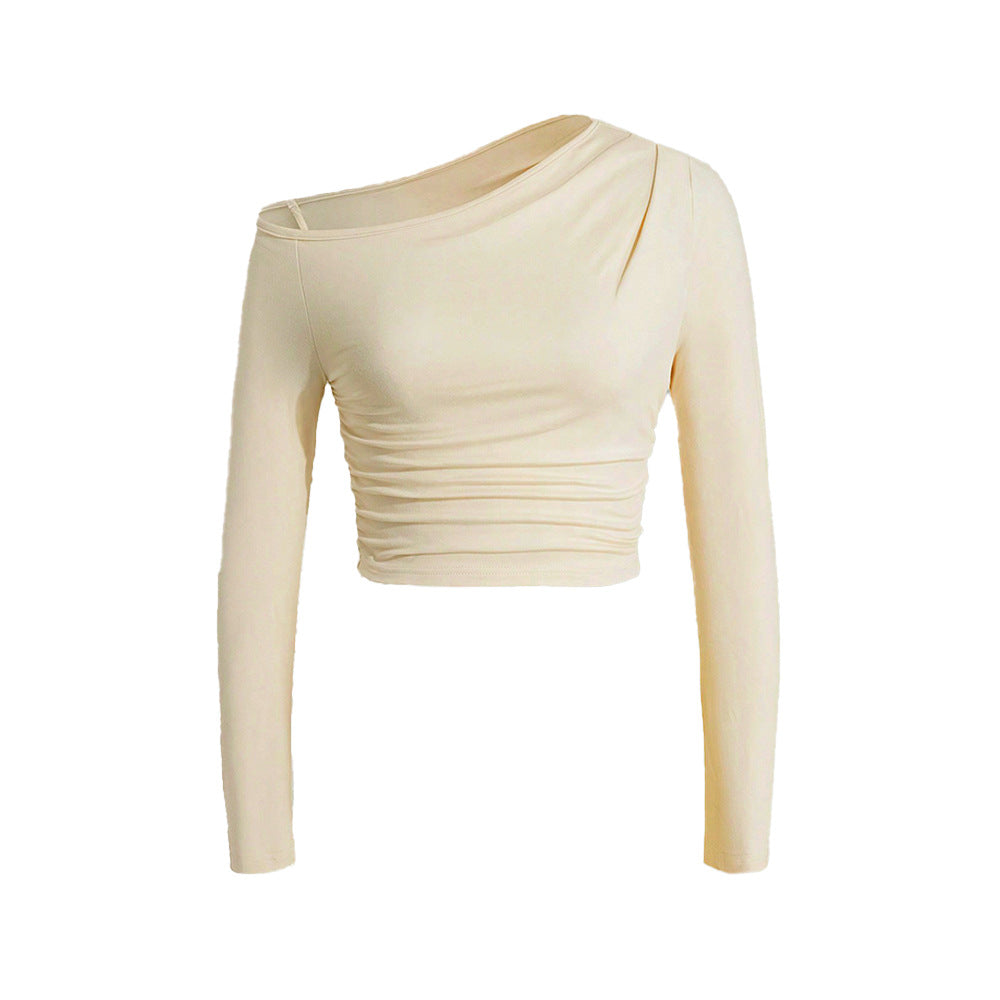 Asymmetrical short top with long sleeves for women with a slight gathered effect Chic & Stil