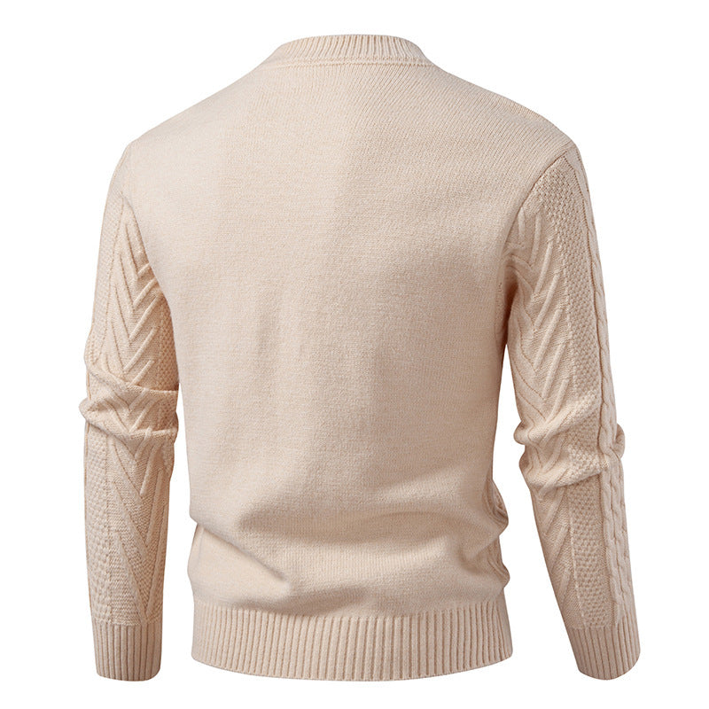 Chunky knit sweater for men with cable pattern and round neck Lune London