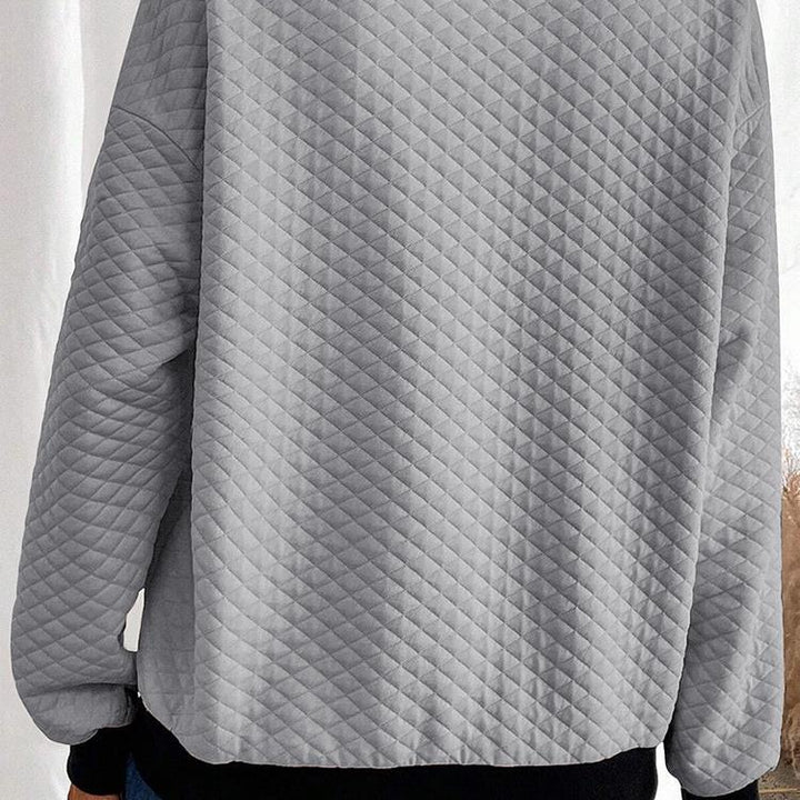 Quilted oversized sweater for women with classic collar and practical button details Lune London
