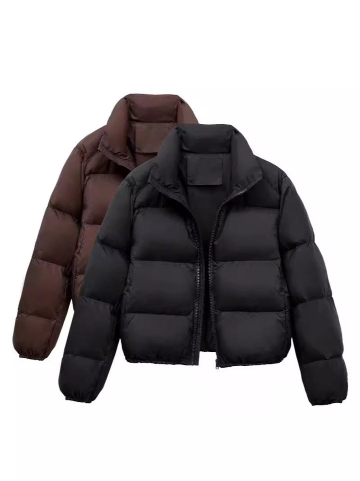 Elegant women's short down jacket with high collar and practical pockets Lune London
