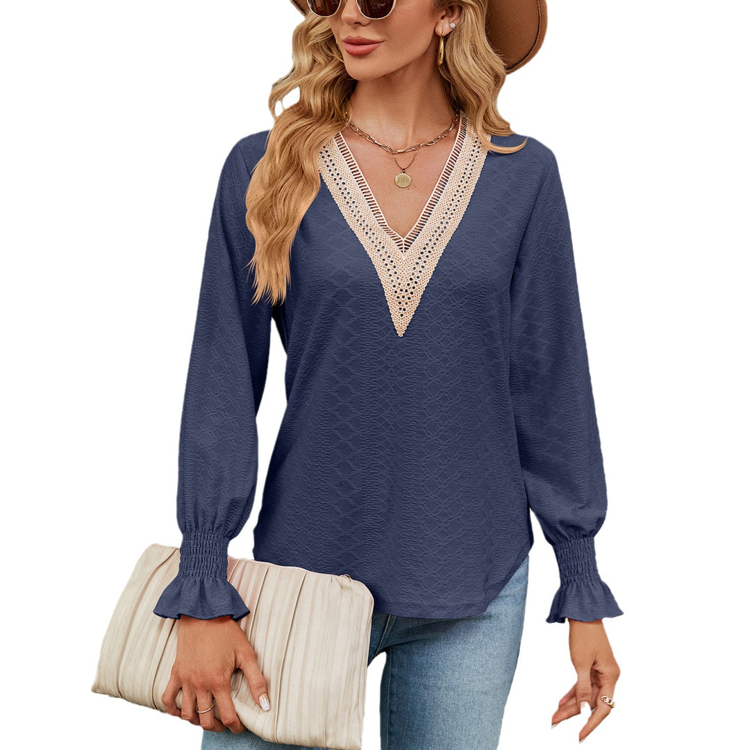 Loose shirt for women with a fine structure design Lune London