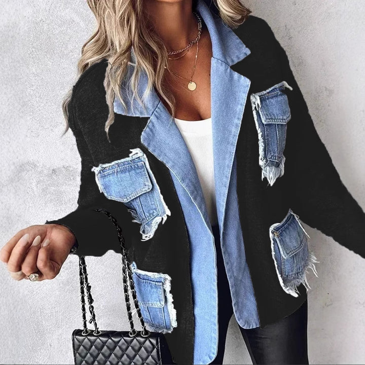 Dame cardigan de loisirs avec deux poches poitrine appliquées et un denim soigné Chic & Stil