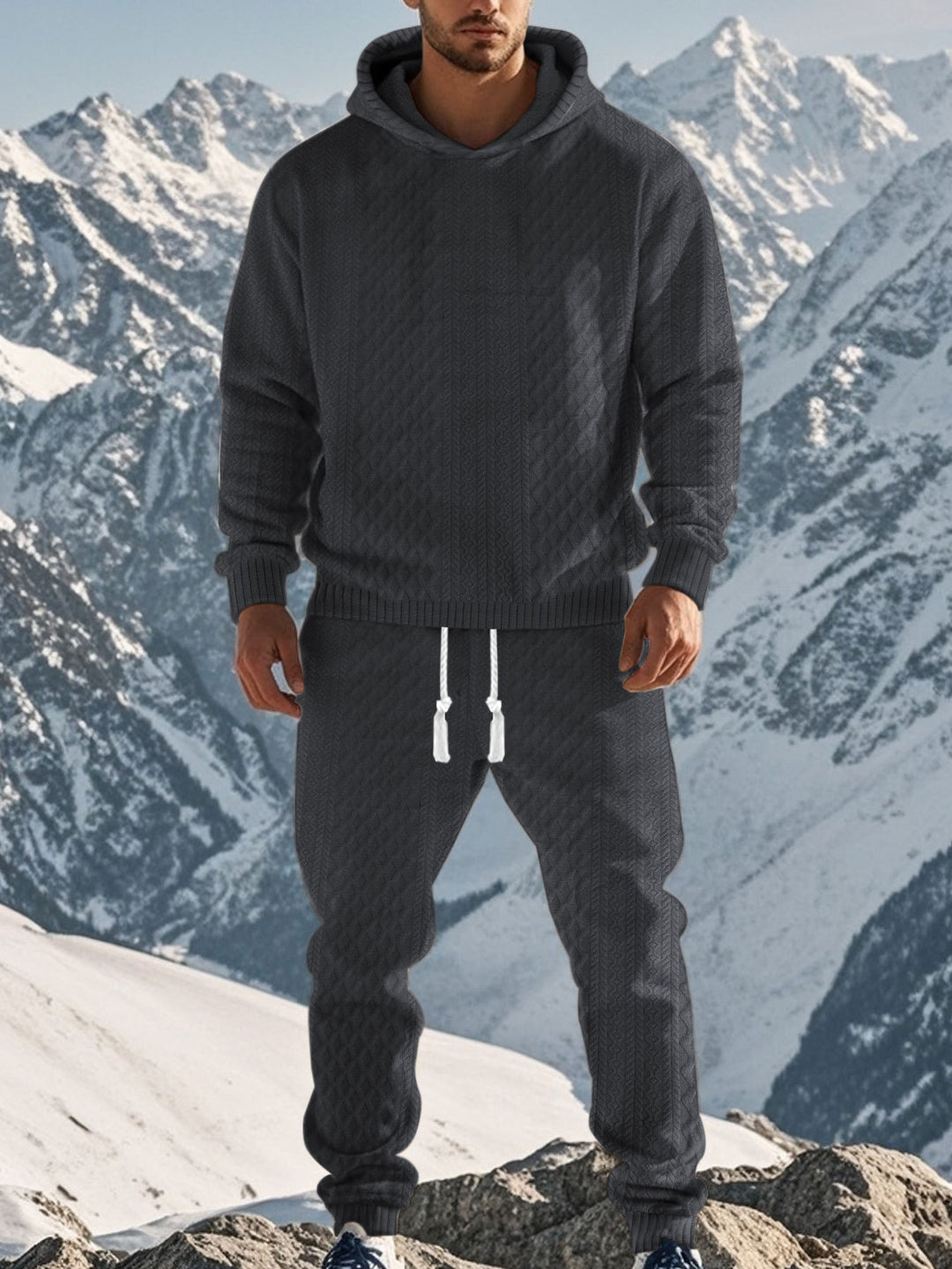 Comfortable leisure set for men with hood and elastic waist Lune London