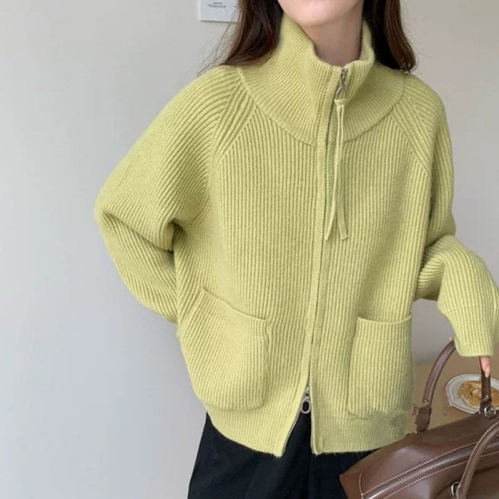 Cardigan femme avec col montant et poches pratiques Chic & Stil