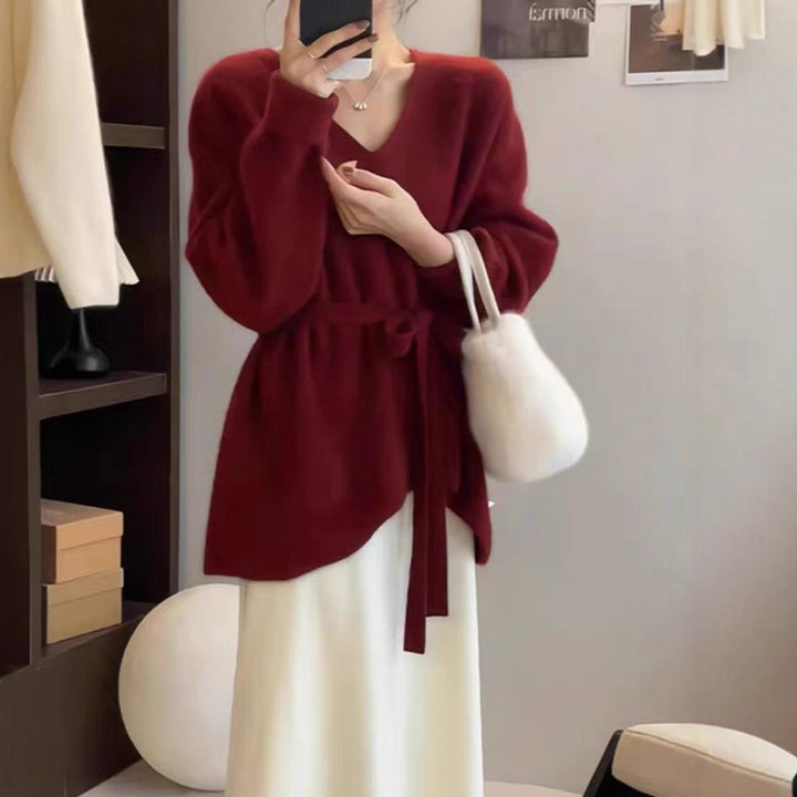Cardigan pour femmes avec ceinture à la taille et col en V Chic & Stil