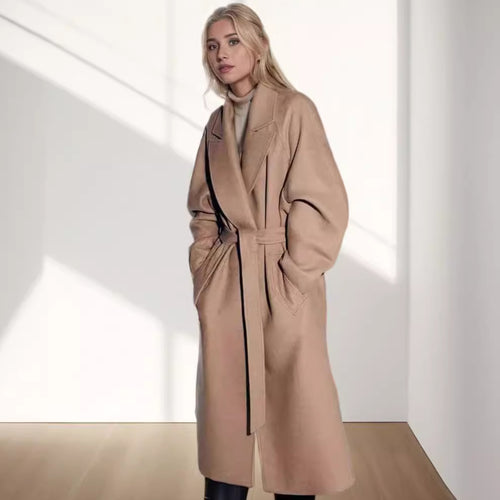 Ladies elegant duster coat with spacious pockets and modern cut Lune London