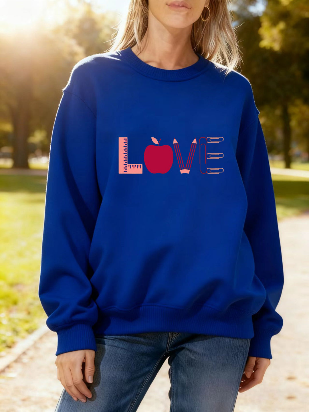 Sweat-shirt pour femmes avec motif créatif d'amour Chic & Stil