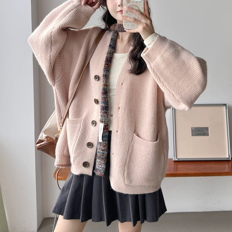Cardigan Douillet pour Femme avec Grandes Poches et Détails de Boutons Chic & Stil