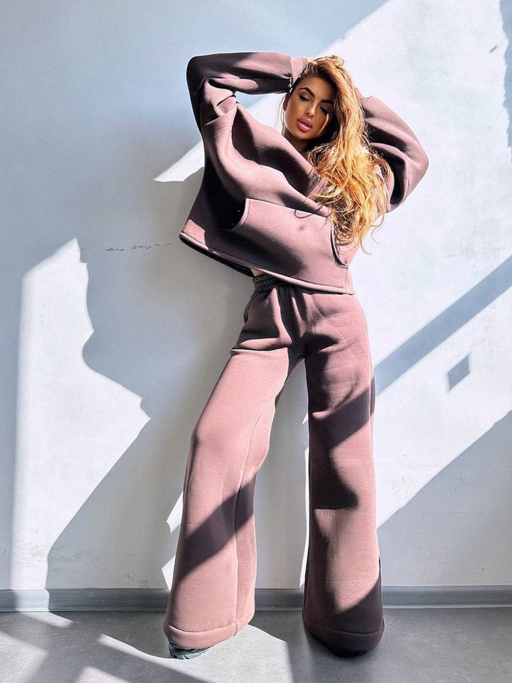 Women's casual hoodie and wide pants set Chic & Stil