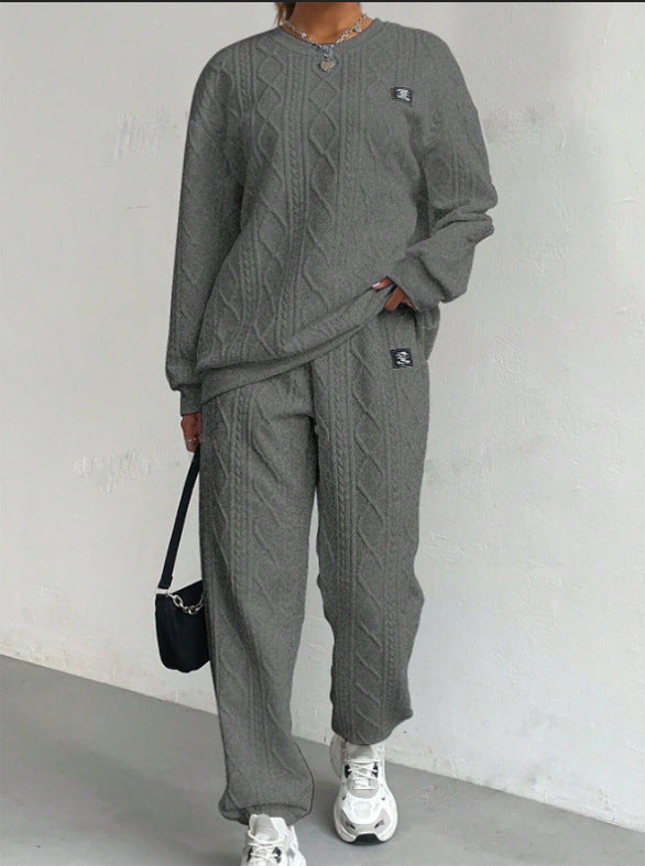 Costume en tricot pour femmes avec design texturé et coupe confortable Chic & Stil