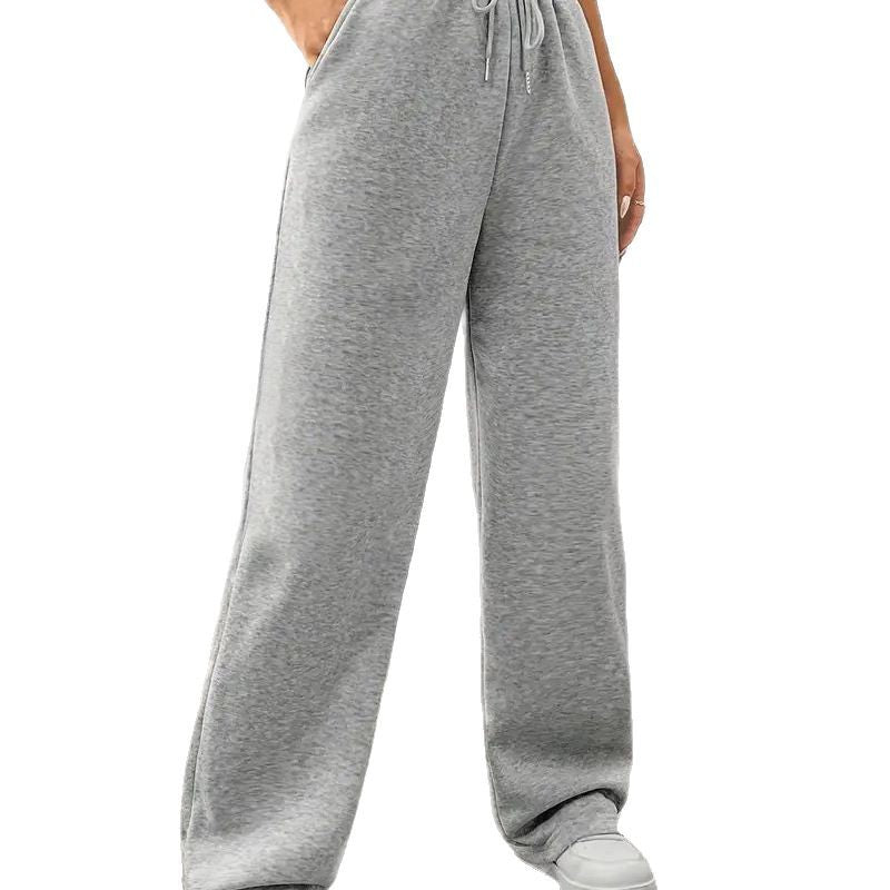 Casual wide women's jogger pants with elastic waistband and practical pockets Lune London