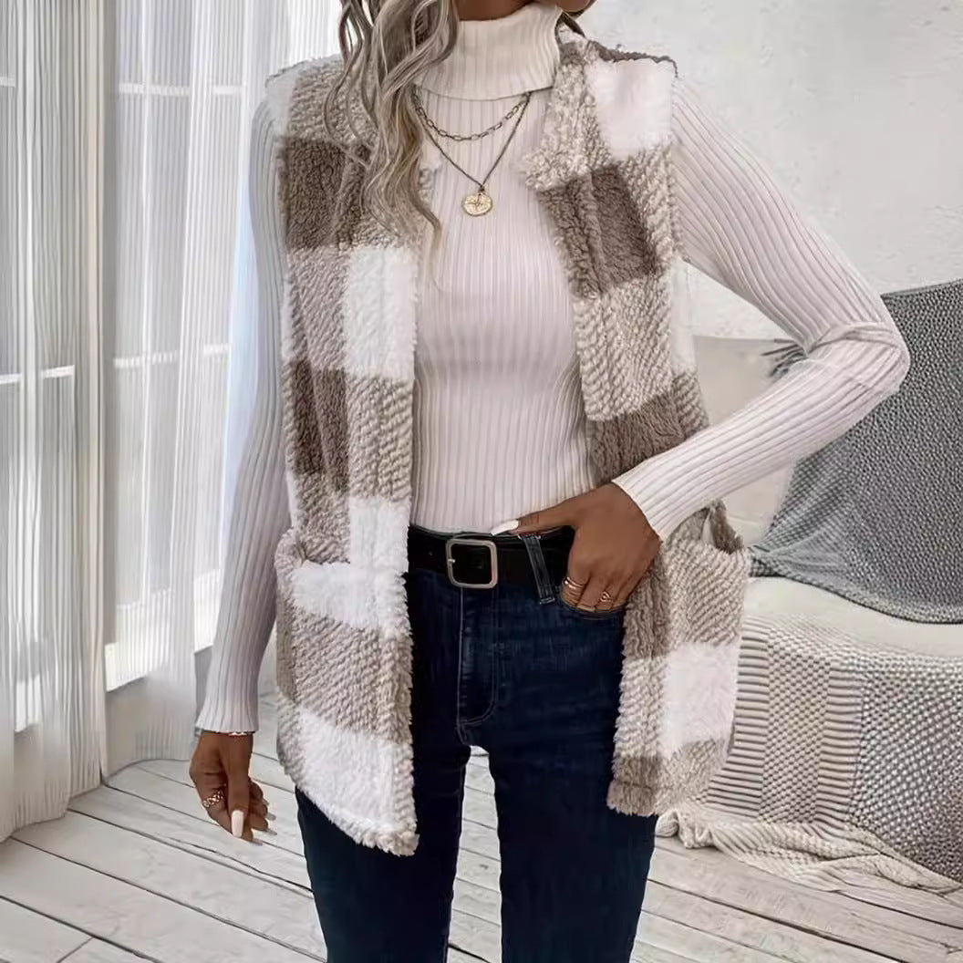 Ladies soft vest with side pockets and modern check pattern Lune London