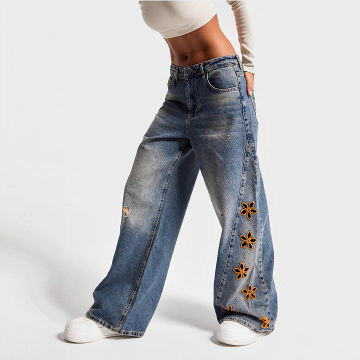 Women wide jeans with floral embroidery design Lune London