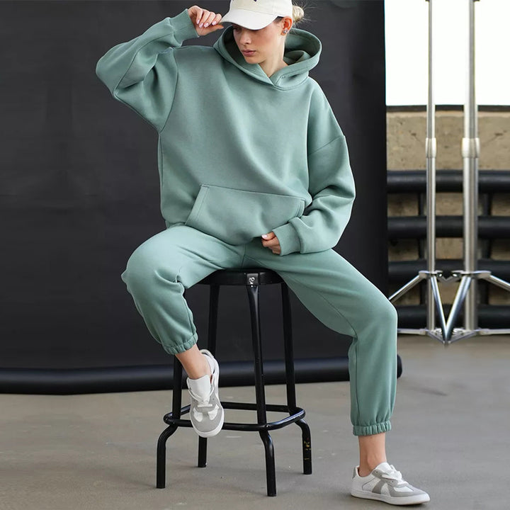 Women comfortable hoodie and jogger pants set Lune London