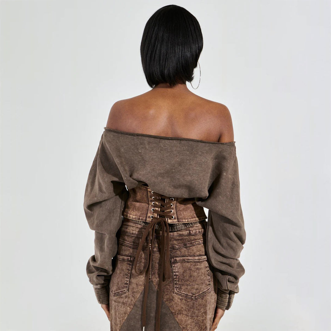 Short sweatshirt for women with a casual off-the-shoulder design and a trendy waist Lune London