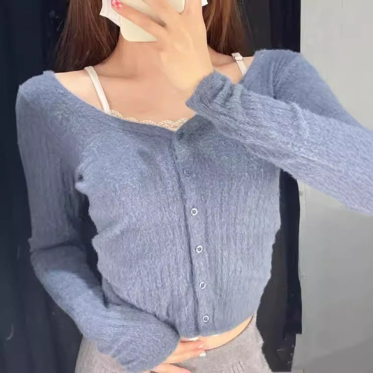 Femme cardigan à la mode avec col en V et fermeture par boutons Chic & Stil