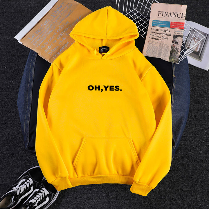 Women's hoodie with functional kangaroo pocket Chic & Stil