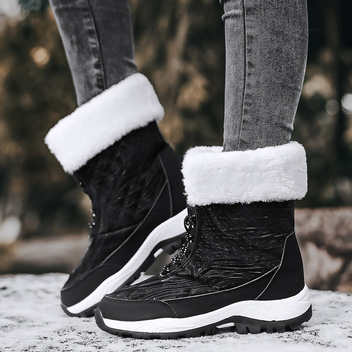 Women's winter boots with warm lining and non-slip sole Lune London