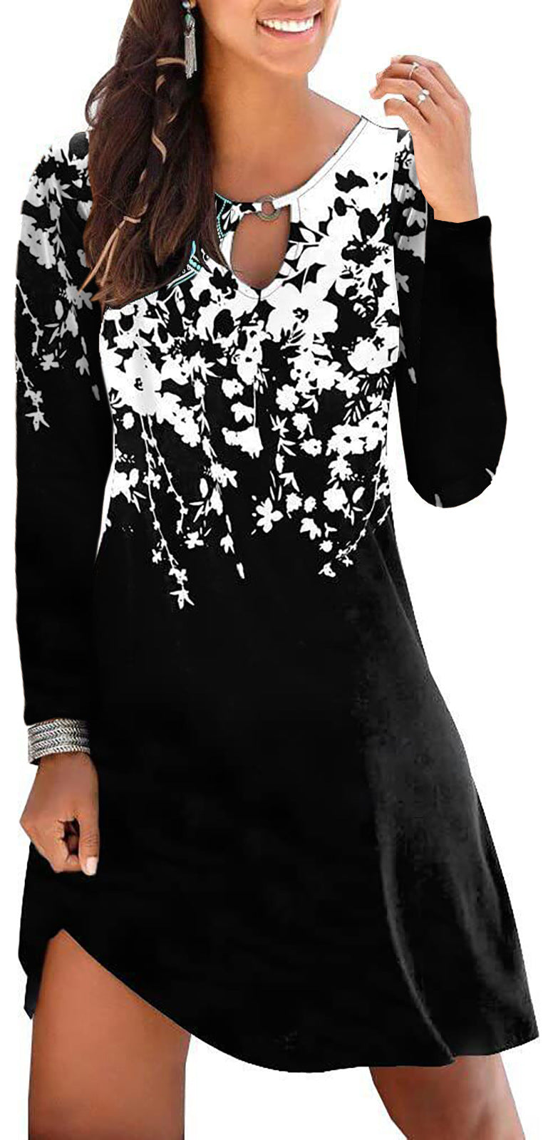 Casual summer dress for women with floral accents and V-neck Lune London