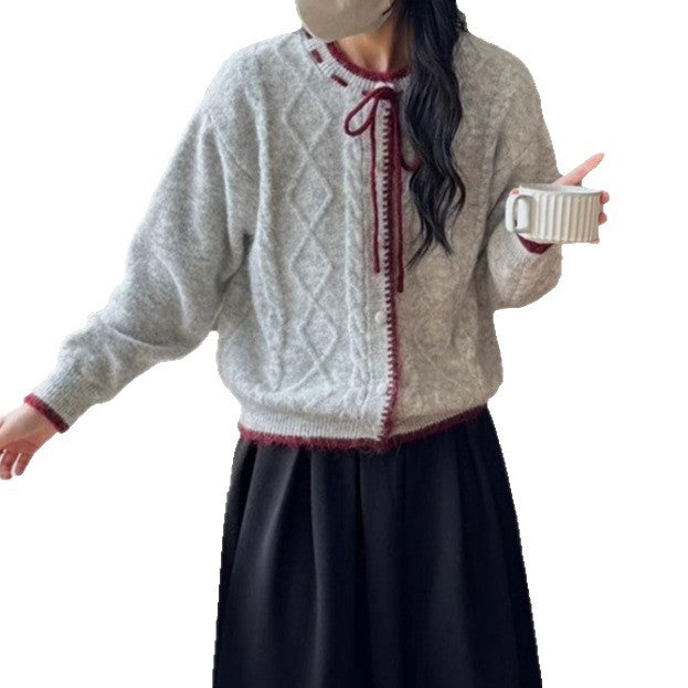 Ladies casual cardigan with twisted design and lace-up closure Lune London