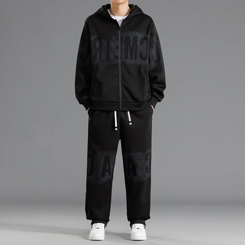 Men's sports suit with an innovative design and practical pockets Lune London