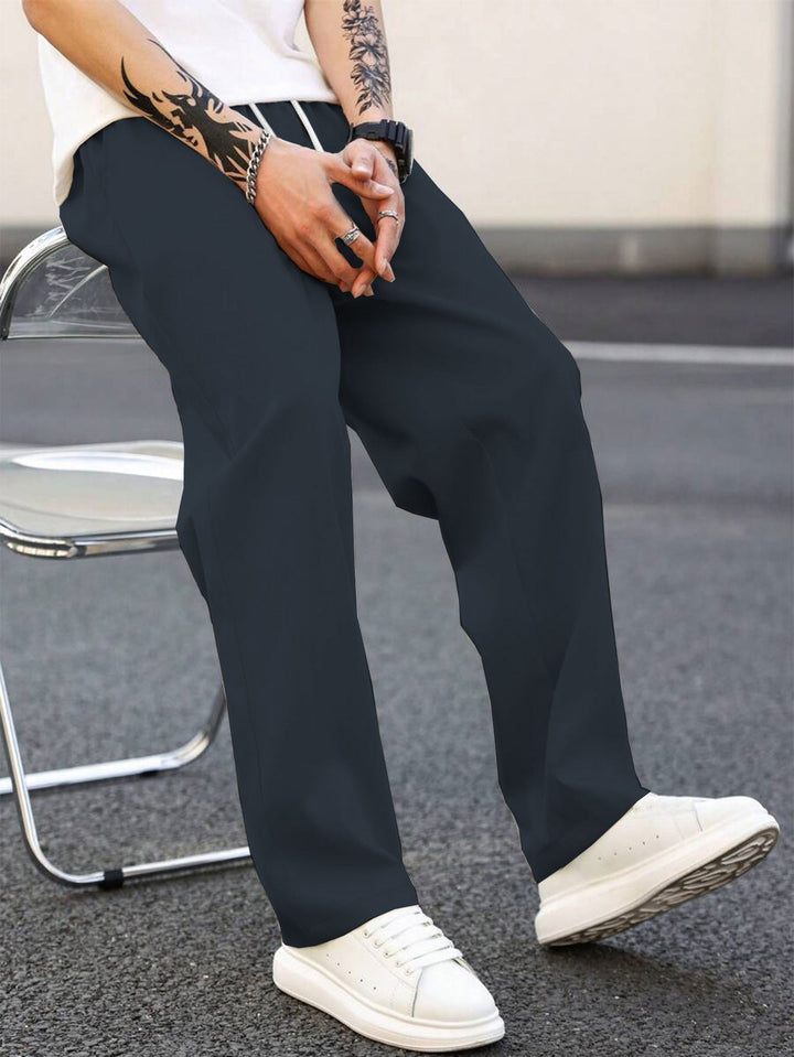 Men's Fashionable Leisure Pants with A Loose Fit and Elastic Waistband Lune London