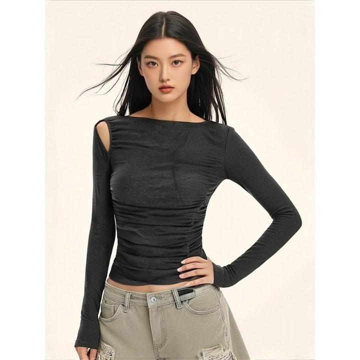 Women's fitted long-sleeve shirt with asymmetrical neckline Chic & Stil