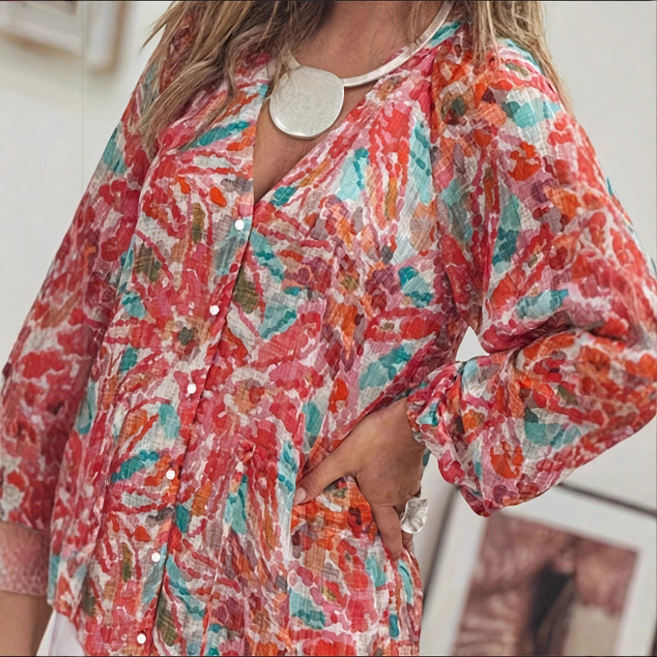 Maxi dresses for women with a colorful floral print and a slight V-neck Lune London
