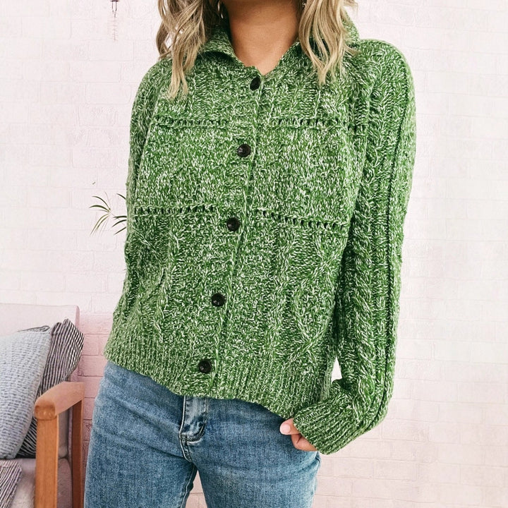 Veste en tricot pour femmes avec design en câble structuré et fermeture par boutons Chic & Stil