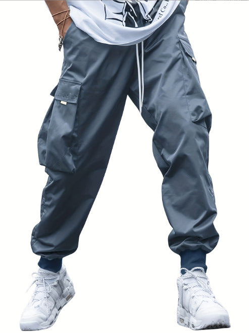 Men's wide-leg cargo pants with practical pockets Lune London