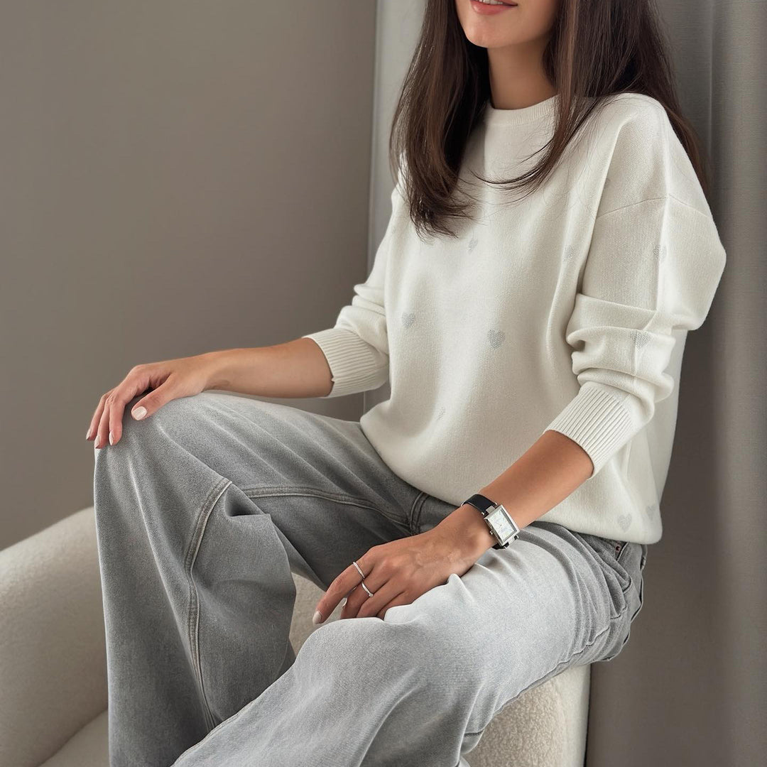 Fall knitted sweater for women with heart pattern and comfortable fit Lune London