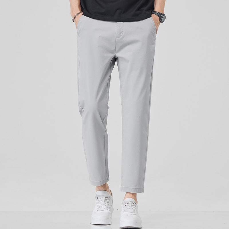 Men's chino pants with a relaxed fit and practical side pockets Lune London